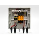 DC túlfeszültségvédelmi elosztó, 1000V, 1 string, 1 MPPT, T1+T2 védelem, 15A biztosítóval, előszerelt